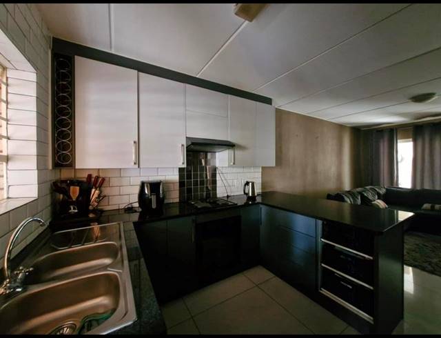 3 BEDROOM TOWNHOUSE FOR SALE IN TERENURE